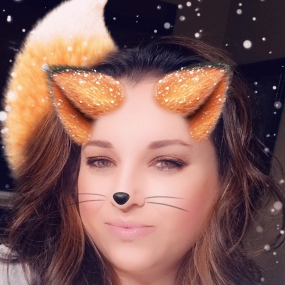 Meet your Posher, Adriana - Picture 1 of 1